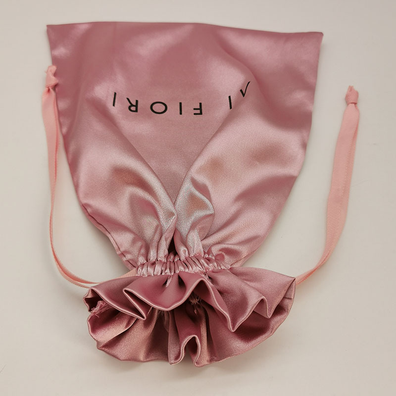 Sacs à cordon en satin avec lo - Beauty Makeup News avis et prix